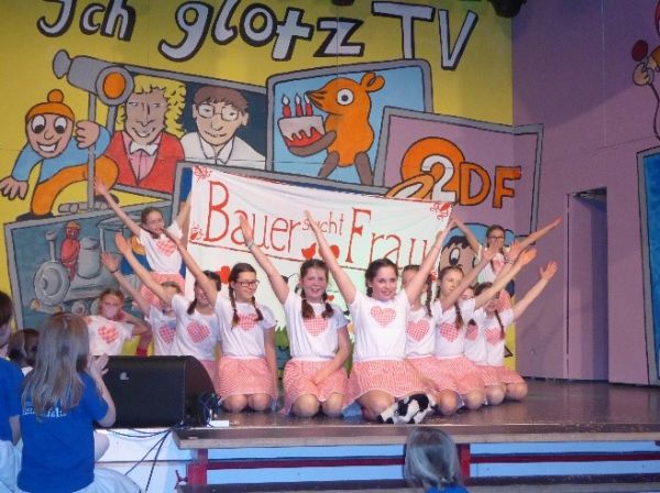 Tolle Tanzauftritte der Tanzmäusla und der Garden