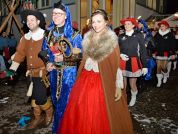 Das Prinzenpaar entführt den Bürgermeister aus dem Rathaus